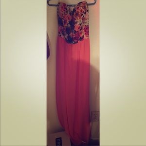 Strapless dress